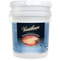 Varathane<sup>®</sup> Diamond Wood Finish<sup>®</sup> Floors  KQ972 | TENAQUIP