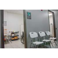 Folding Chairs, Polyethylene, White, 350 lbs. Weight Capacity ON602 | TENAQUIP